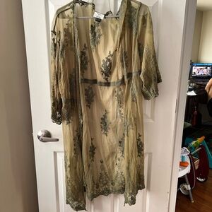 David and Young Floral Olive Kimono